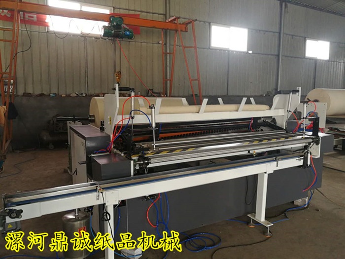 1880型全自動衛(wèi)生紙復卷機